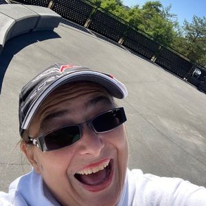 Meet your Posher, Albina